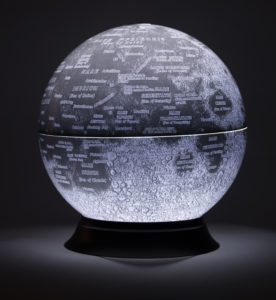 83522 Nat Geo Moon Globe Illuminated
