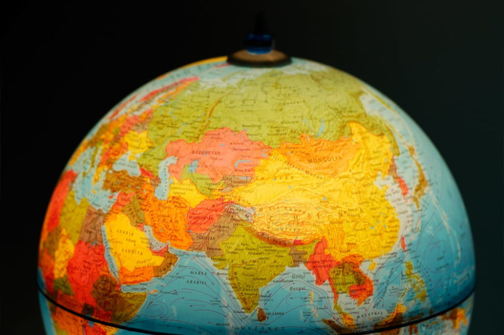 Globe Types Guide Which One to Choose?